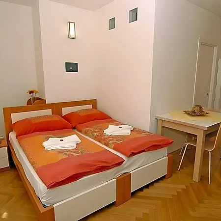 Ai Quattro Angeli Lägenhetshotell