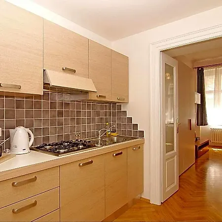 Ai Quattro Angeli Lägenhetshotell 3*