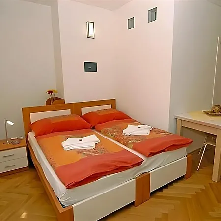 Lägenhetshotell Ai Quattro Angeli Prag