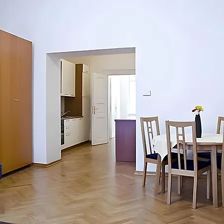 Ai Quattro Angeli Aparthotel Prague