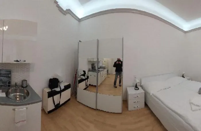 Ai Quattro Angeli Apartahotel Praga