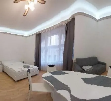 Apart Otel Ai Quattro Angeli Prag