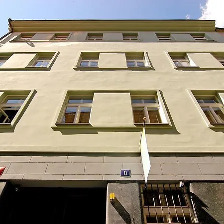 Apart Otel Ai Quattro Angeli Prag