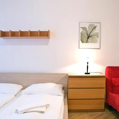 Apart Otel Ai Quattro Angeli Prag