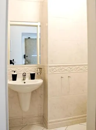 Ai Quattro Angeli Apart Otel Prag