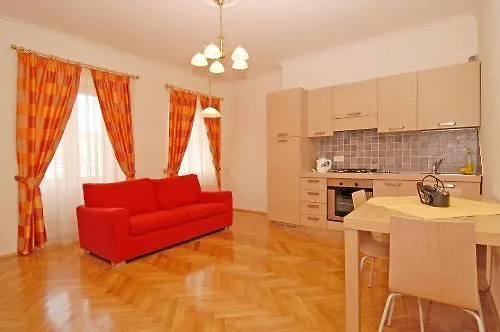 Ai Quattro Angeli Apartmanhotel 3*